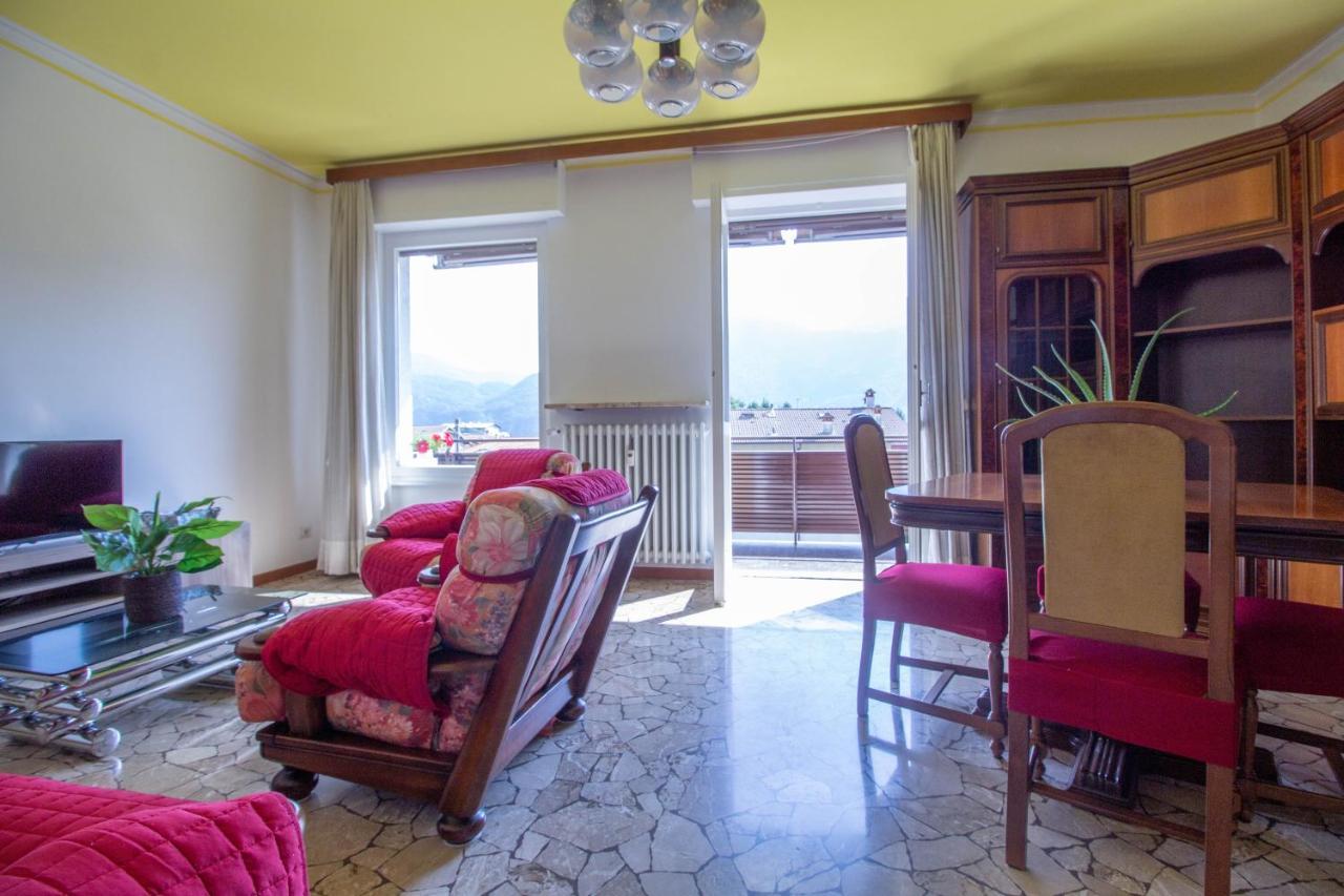 Mamma Ciccia Holiday Home - Casa Imperia マンデッロ・デル・ラーリオ エクステリア 写真